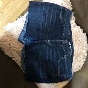 American eagle shorts size 18